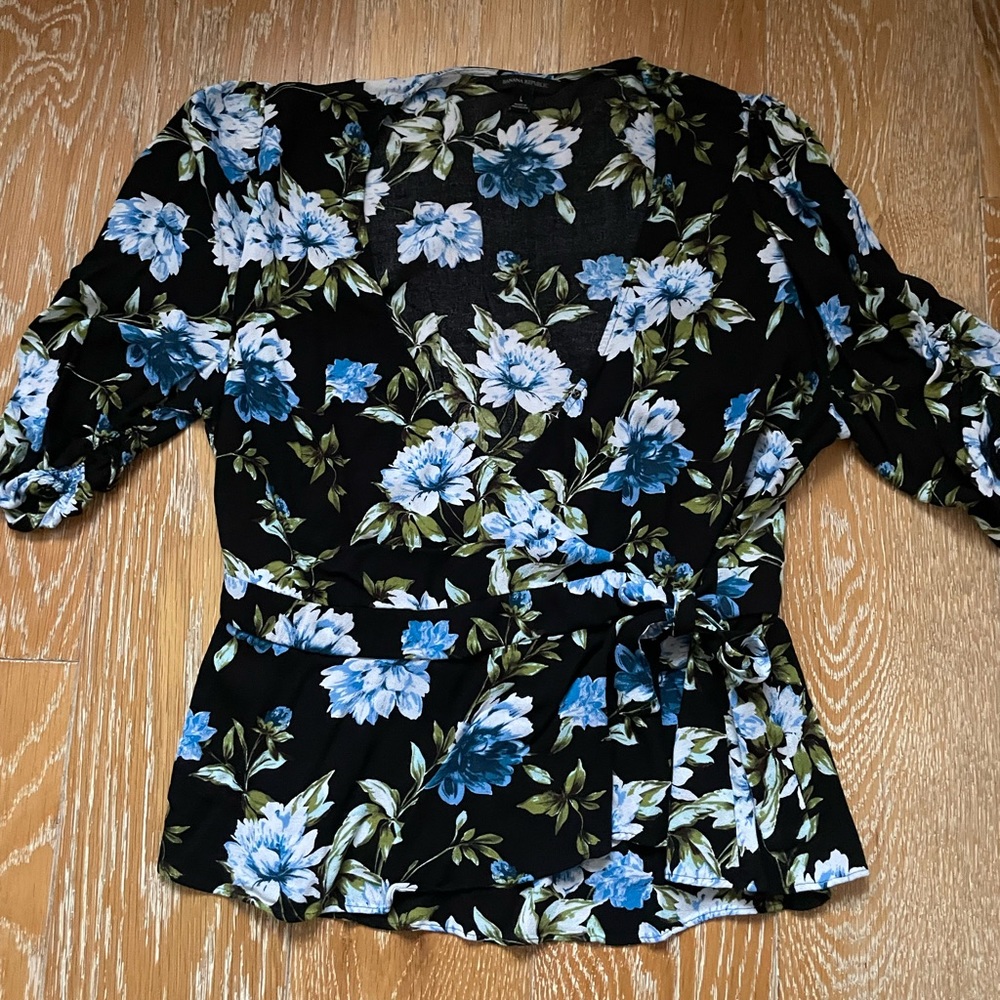 Banana Republic Floral Front Tie Blouse